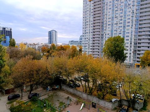 квартира за адресою Казарменна вул. (Григорія Андрющенка), 4-Б