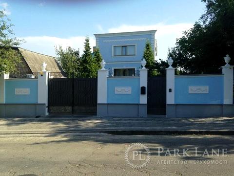 дом по адресу Зверинецкая ул.