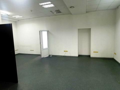 комерційна за адресою Аркадія Голуба вул. (Постишева), 1-В