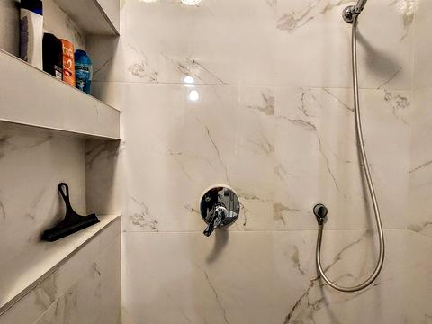 квартира за адресою Практична вул., 1