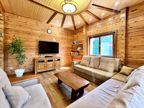 дом по адресу Ковальчук Олени