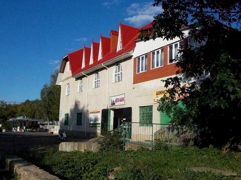 комерційна за адресою Центральна вул. (Леніна), 1а
