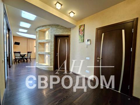квартира за адресою Старицького вул., 23а