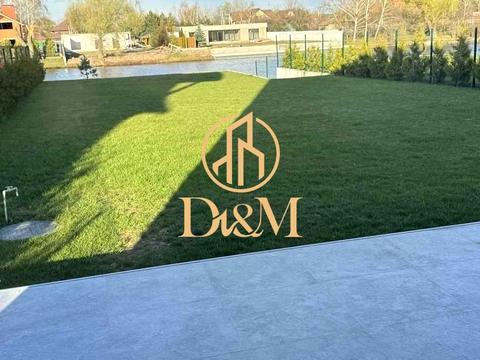 будинок за адресою Центральна вул.