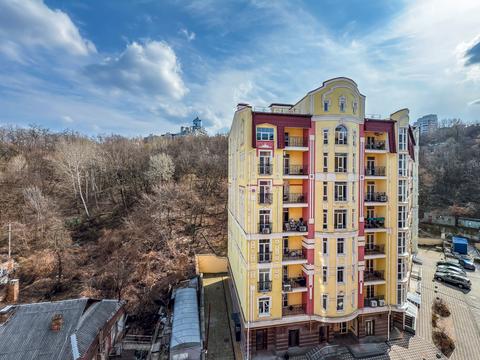квартира за адресою Дегтярна вул., 18