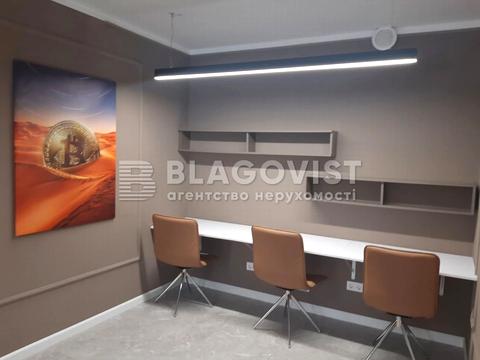 комерційна за адресою Зарічна вул., 6 к1