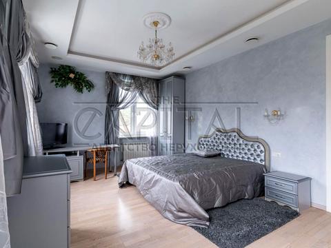будинок за адресою Центральна, 5
