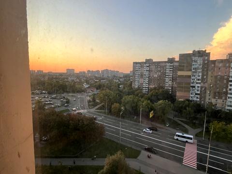 квартира за адресою Академіка Єфремова вул. (Командарма Уборевича), 17