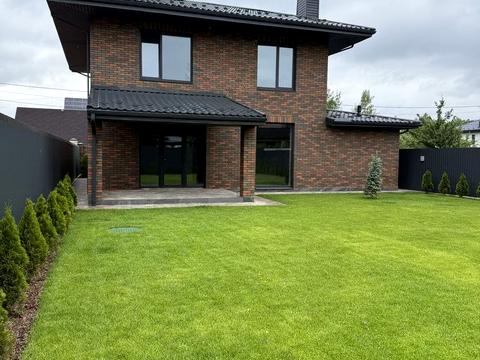 будинок за адресою Травнева вул.