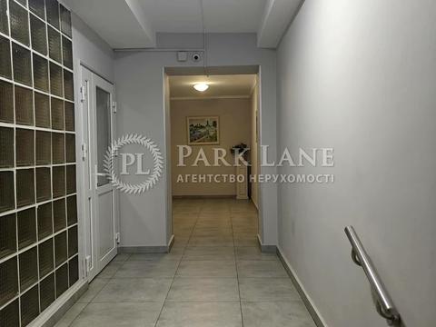 комерційна за адресою Володимирська вул., 51/53