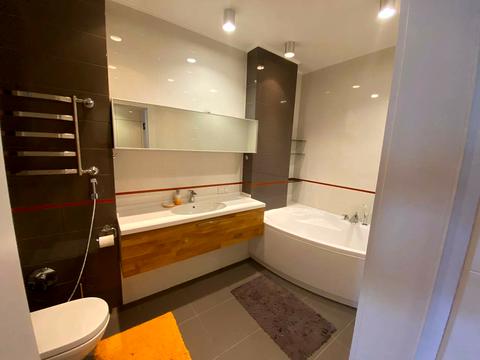 квартира за адресою Авіаконструктора Ігоря Сікорського вул. (Танкова), 1-А