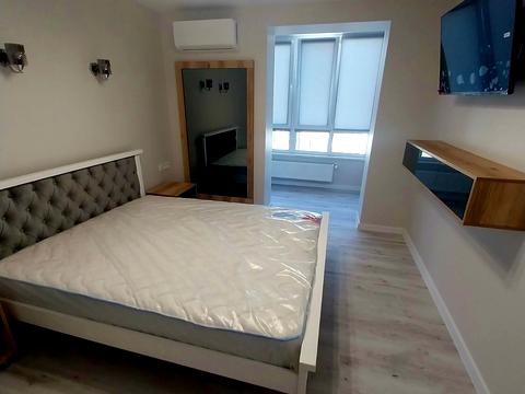 квартира за адресою Домбровського вул., 3