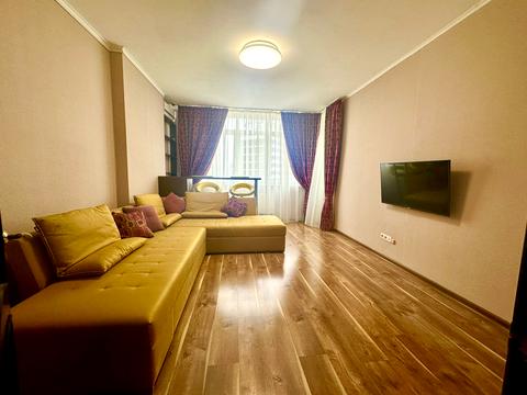 квартира за адресою Воскресенська вул., 12-В