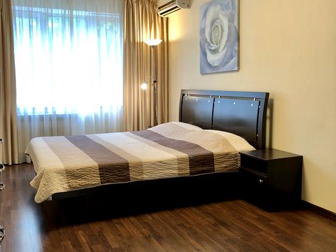 квартира за адресою Голосіївський просп. (40-річчя Жовтня), 11