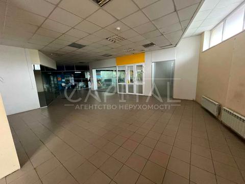 комерційна за адресою Федора Ернста вул., 4