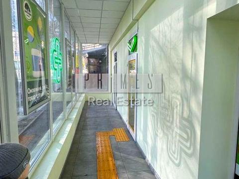 комерційна за адресою Миколи Міхновського бульв. (Дружби Народів), 18/7