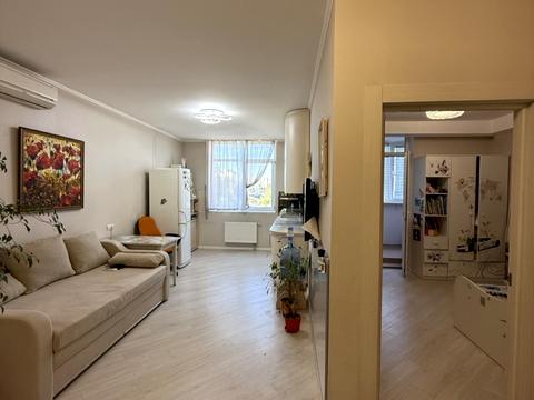 квартира за адресою Любомира Гузара просп. (Космонавта Комарова), 46-В
