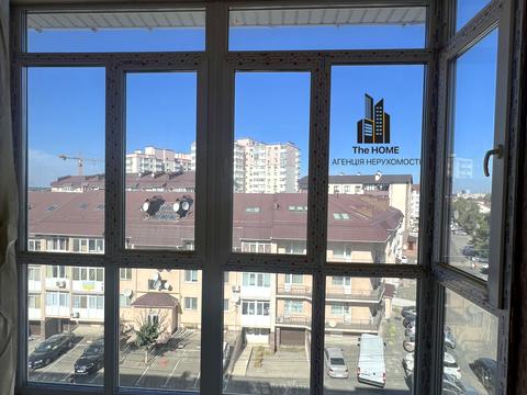 квартира за адресою Академіка Амосова вул., 1