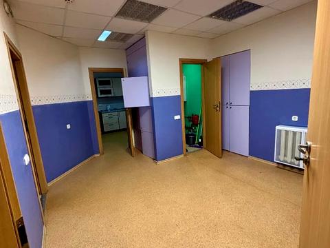 комерційна за адресою Ніла Армстронга вул. (Казакова), 4-А