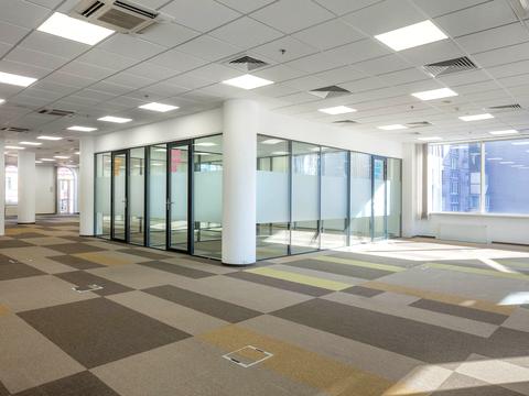 комерційна за адресою Жилянська вул., 75