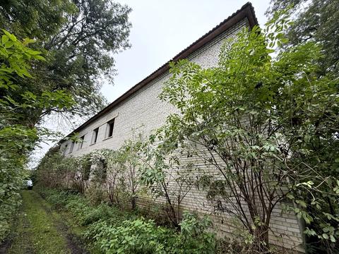 комерційна за адресою Івана Франка вул., 28