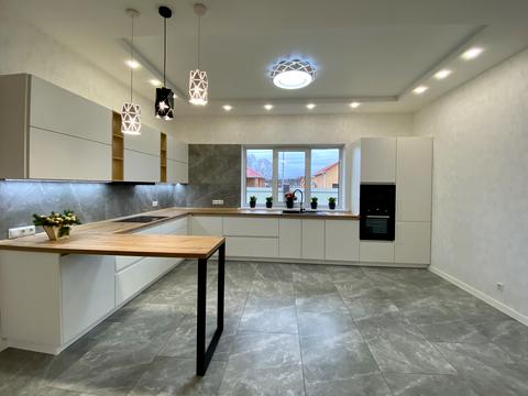 будинок за адресою Свято-Покровська вул. (Леніна)