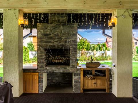 будинок за адресою с. Плюти, Світанкова, 10