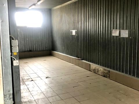 комерційна за адресою Центральна, 12