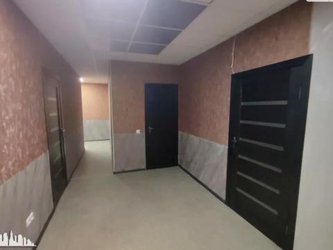 комерційна за адресою Героїв Крут вул. (Червоних Курсантів), 4в