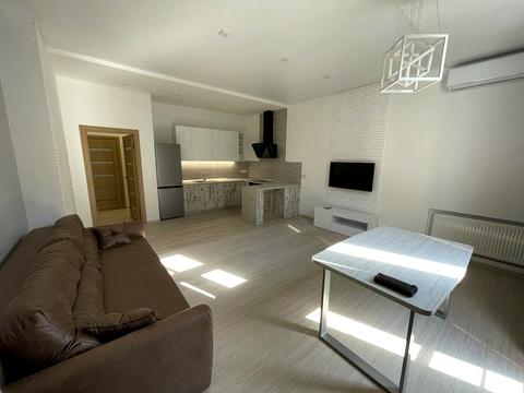 квартира за адресою Крутогірний узвіз (Рогальова), 28