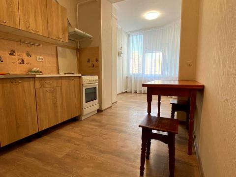 квартира за адресою Андрія Малишка вул. (Льва Толстого), 81