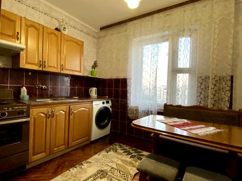 квартира за адресою Сержа Лифаря вул. (Олександра Сабурова), 8-А