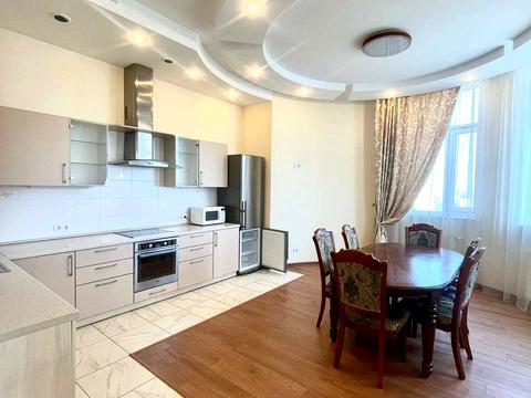 квартира по адресу Дмитрия Яворницкого просп. (Карла Маркса), 5