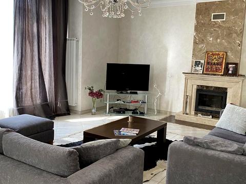 будинок за адресою Леонтовича вул.