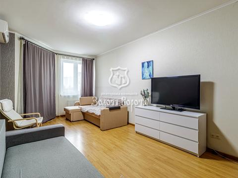 квартира по адресу Любомира Гузара просп. (Космонавта Комарова), 26