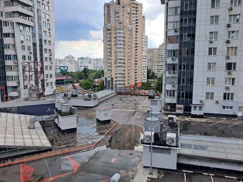 квартира за адресою Срібнокільська вул., 3-Б