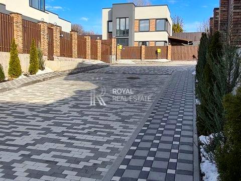 будинок за адресою Ватутіна пров.