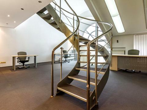 комерційна за адресою Левка Лук'яненка вул. (Маршала Тимошенка), 29