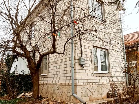 будинок за адресою 10 повз