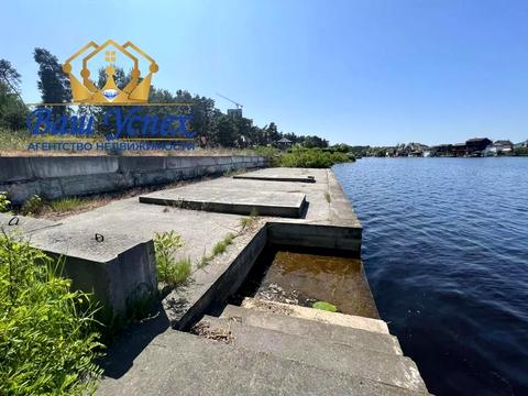 участок по адресу Вишнёвая ул., 11