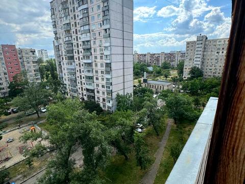 квартира за адресою Зої Гайдай вул., 7