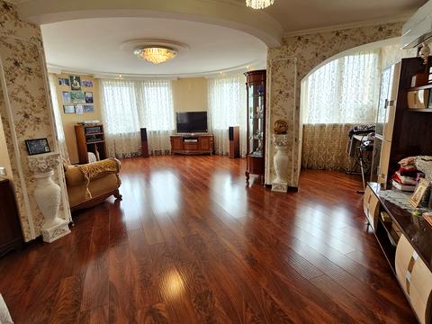 квартира за адресою Старицького вул., 20