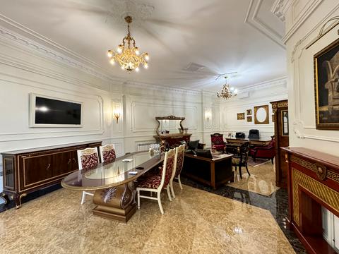 комерційна за адресою Генуезька вул., 5б