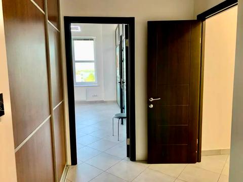 комерційна за адресою Дмитра Яворницького просп. (Карла Маркса), 72