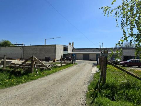 паркомісце за адресою Богдана-Ігора Антонича вул., 17