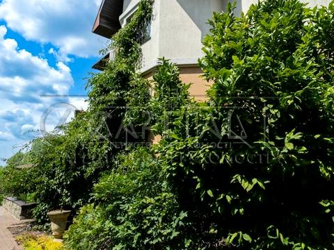 будинок за адресою Лугова