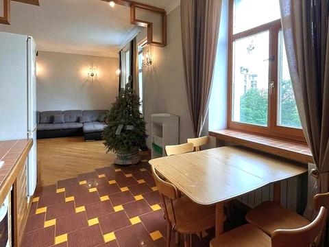 квартира за адресою Київ, Круглоуніверситетська вул., 13