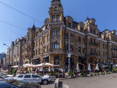 комерційна за адресою Басейна вул., 2