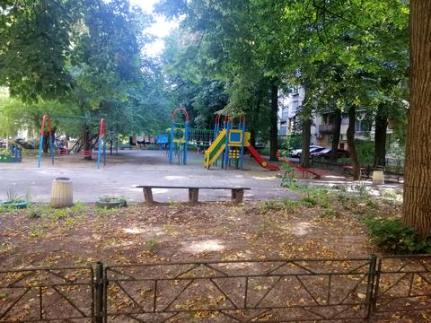 квартира за адресою Лаврська вул. (Січневого Повстання), 4