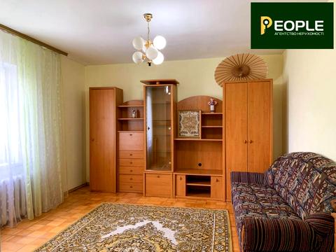 квартира за адресою Вишнева, 27
